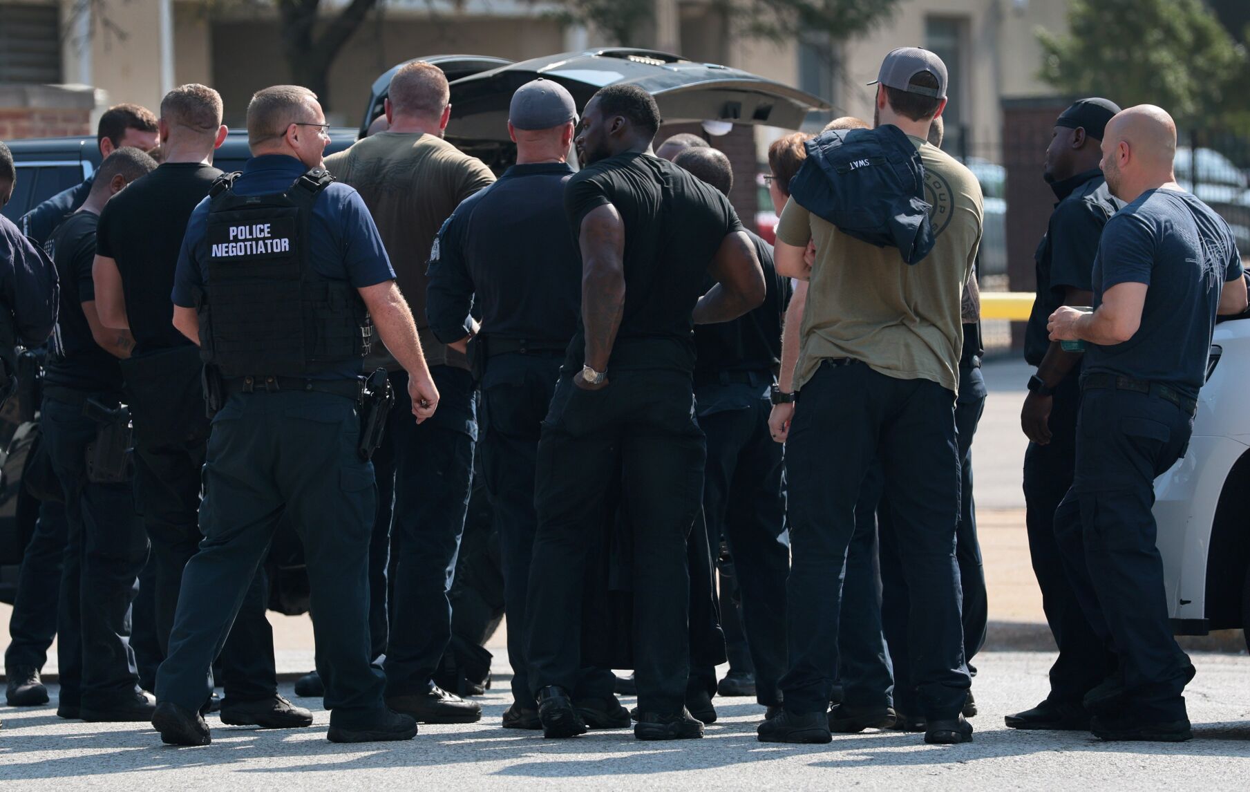 Hostage held inside city jail